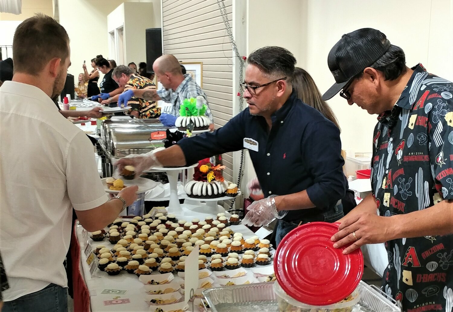 Men Who Cook Benefitting Mesilla Valley Hospice 101 Gold The   20240731 120307 178 Contestants Serve At 2022 Men Who Cook 